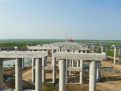 武漢段府河大橋獲評“交通工程示范工地”，樹立行業(yè)建設(shè)新標(biāo)桿